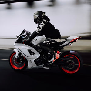 Yamaha R7