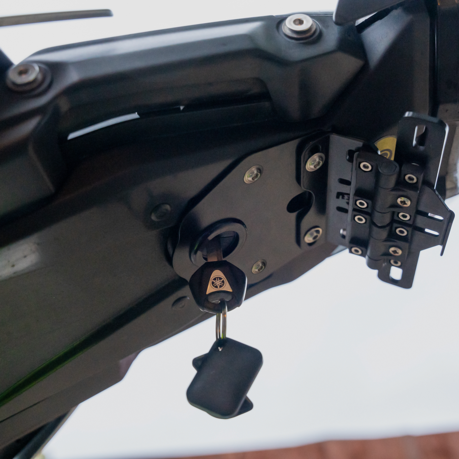 Keyhole cover - Yamaha MT10 Gen 1