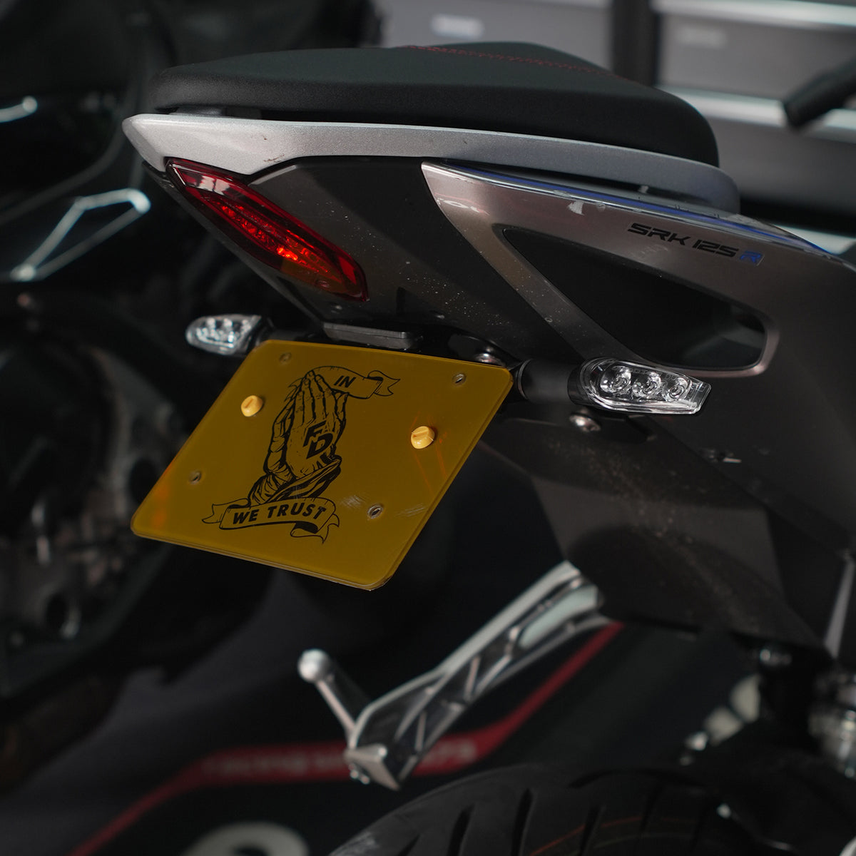 QJ Motor SRK 125 R