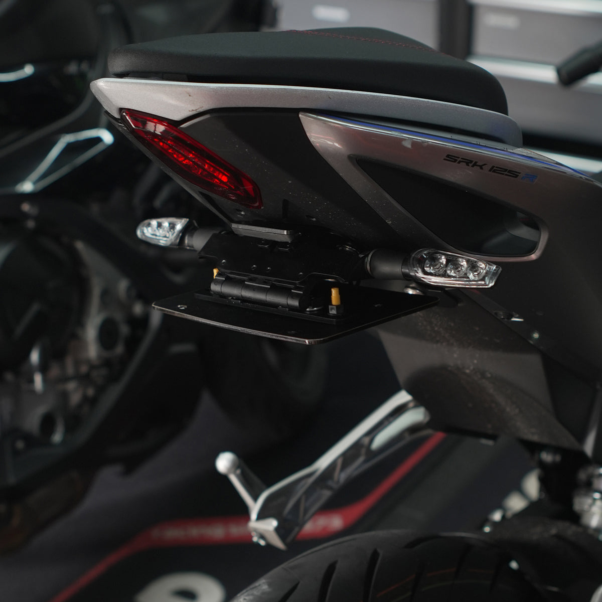 QJ Motor SRK 125 R