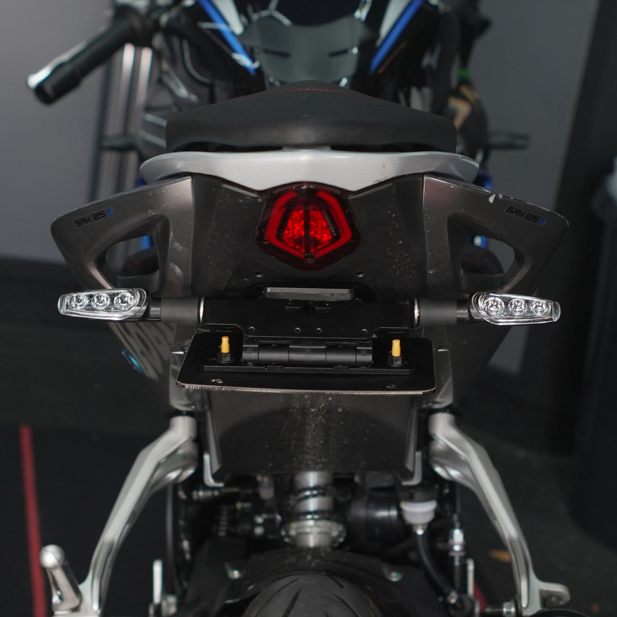 QJ Motor SRK 125 R